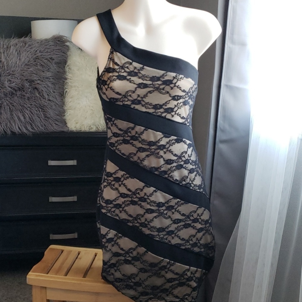 Guess lace mini dress